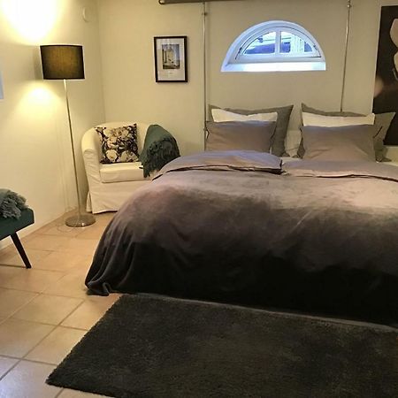 Special Offer,One Of Its Kind, Extremely Central In Herning, Danish Hosts, Extremely Clean, Very Quiet Street But A Stonethrough From Bars & Restaurants Apartment Exterior photo